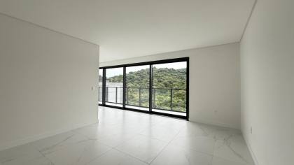 APARTAMENTO 3 SUÍTES NO ATIRADORES