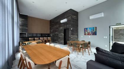 APARTAMENTO 3 SUÍTES NO ATIRADORES