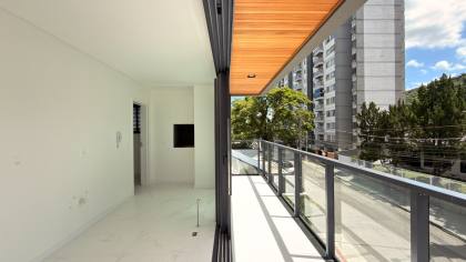 Giardino com 3 suítes no Atiradores