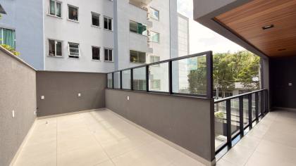 Giardino com 3 suítes no Atiradores