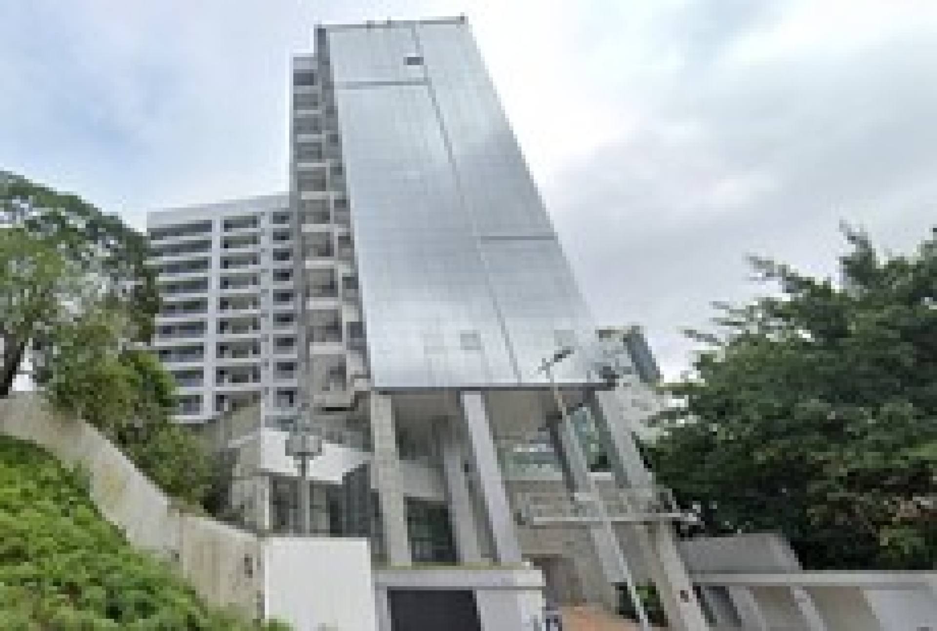 Apartamento mobiliado 2 suítes no Atiradores