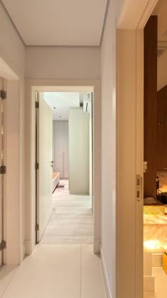 Apartamento mobiliado 2 suítes no Atiradores