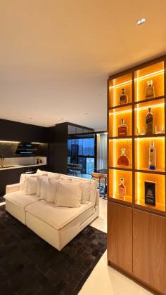 Apartamento mobiliado 2 suítes no Atiradores