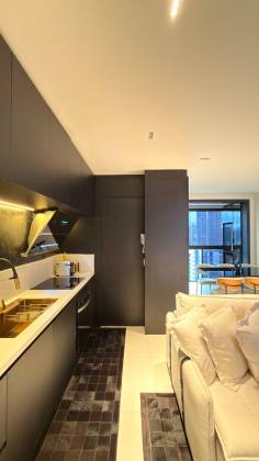 Apartamento mobiliado 2 suítes no Atiradores