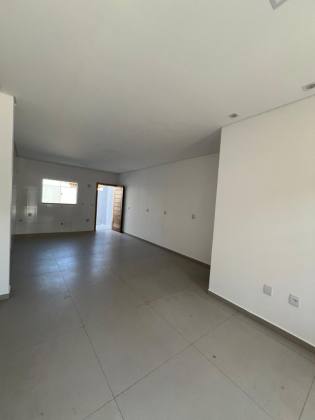 Sobrado geminado 3 quartos no Espinheiros