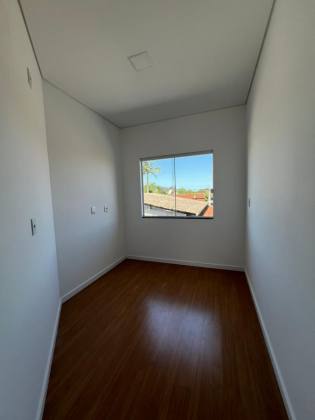 Sobrado geminado 3 quartos no Espinheiros