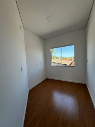 Sobrado geminado 3 quartos no Espinheiros