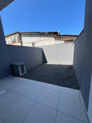 Sobrado geminado 3 quartos no Espinheiros