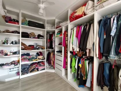 Casa averbada  para vender com 4 quartos 1 suítes no bairro Itaum