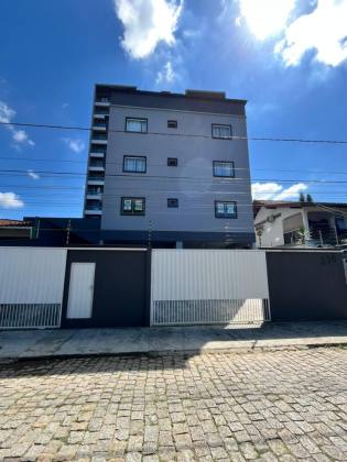 Apartamento Para Vender com 2 quartos no bairro Anita Garibaldi em Joinville