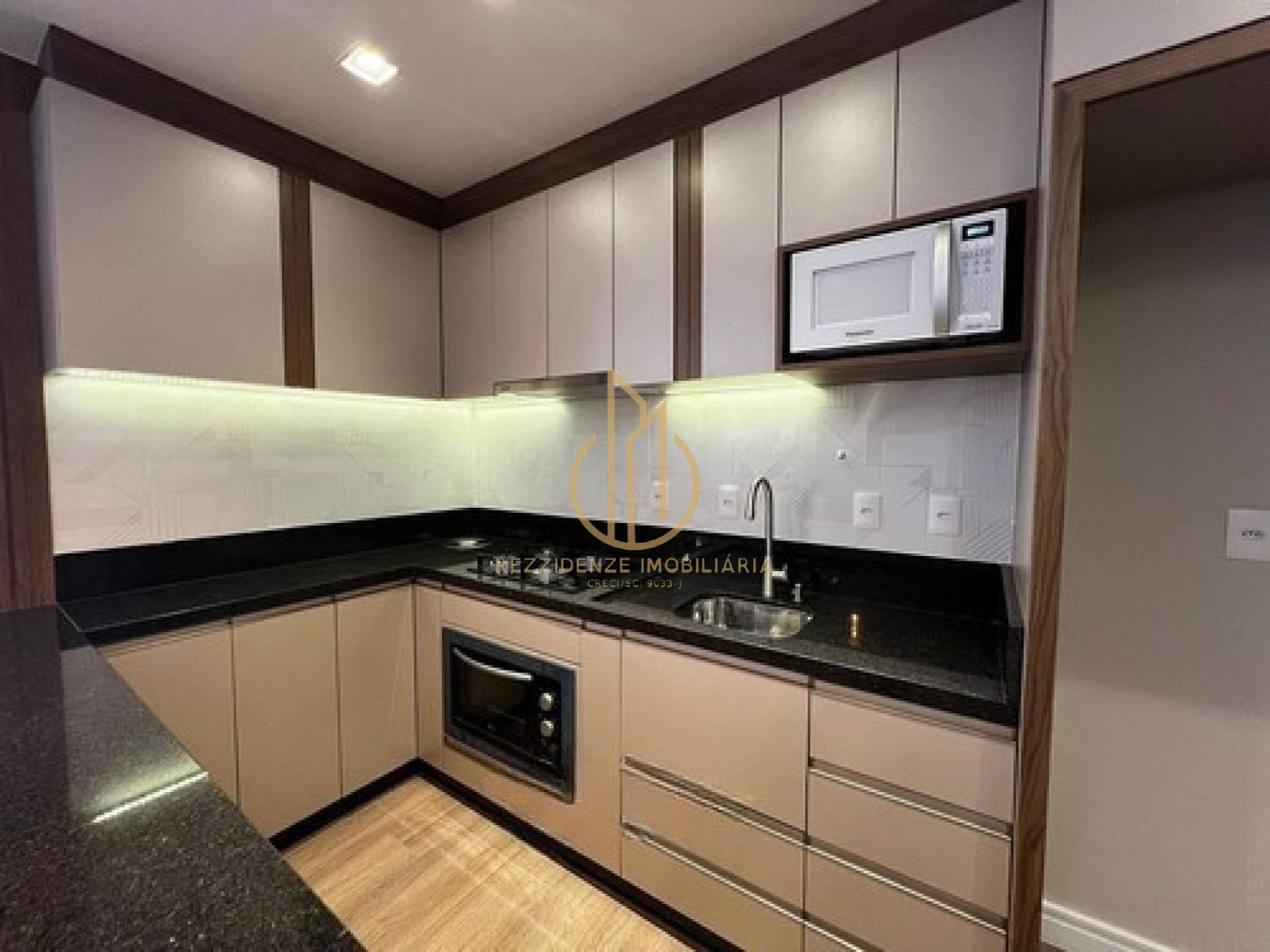 APARTAMENTO DECORADO COM 2 SUÍTES NO ANITA GARIBALDI