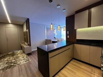 APARTAMENTO DECORADO COM 2 SUÍTES NO ANITA GARIBALDI