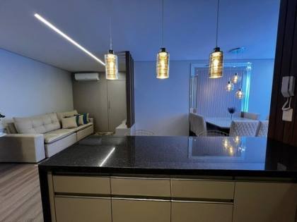 APARTAMENTO DECORADO COM 2 SUÍTES NO ANITA GARIBALDI