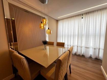 APARTAMENTO DECORADO COM 2 SUÍTES NO ANITA GARIBALDI