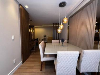 APARTAMENTO DECORADO COM 2 SUÍTES NO ANITA GARIBALDI