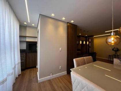 APARTAMENTO DECORADO COM 2 SUÍTES NO ANITA GARIBALDI