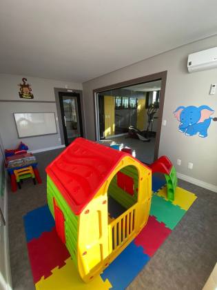 APARTAMENTO DECORADO COM 2 SUÍTES NO ANITA GARIBALDI