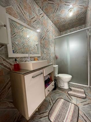 CASA COM 4 QUARTOS NO JARDIM IRIRIU