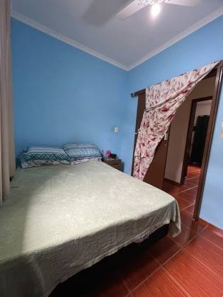 CASA COM 4 QUARTOS NO JARDIM IRIRIU