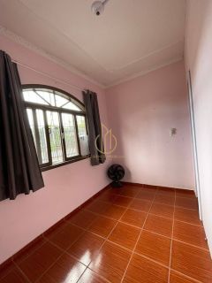 CASA COM 4 QUARTOS A VENDA NO BAIRRO JARDIM IRIRIU JOINVILLE SC