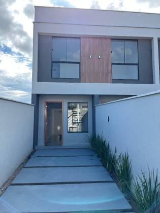 Sobrado geminado com 2 suítes no Costa e Silva