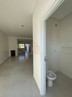 Geminado com 03 dormitórios sendo 01 suite a venda no bairro Iririu Joinville SC