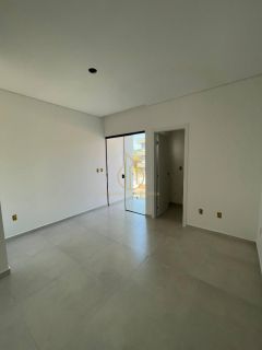 Geminado com 03 dormitórios sendo 01 suite a venda no bairro Iririu Joinville SC