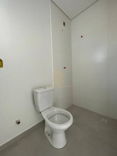 Geminado com 03 dormitórios sendo 01 suite a venda no bairro Iririu Joinville SC