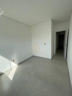 Geminado com 03 dormitórios sendo 01 suite a venda no bairro Iririu Joinville SC