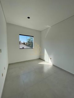 Geminado com 03 dormitórios sendo 01 suite a venda no bairro Iririu Joinville SC