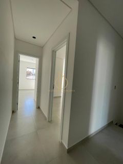 Geminado com 03 dormitórios sendo 01 suite a venda no bairro Iririu Joinville SC