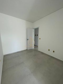 Geminado com 03 dormitórios sendo 01 suite a venda no bairro Iririu Joinville SC