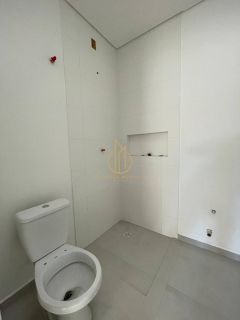 Geminado com 03 dormitórios sendo 01 suite a venda no bairro Iririu Joinville SC