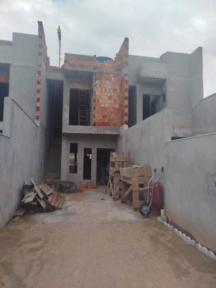 Sobrado geminado 2 suítes no Boa Vista