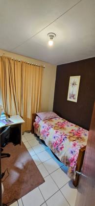 Apartamento Para Vender com 3 quartos no bairro PARANAGUAMIRIM em Joinville