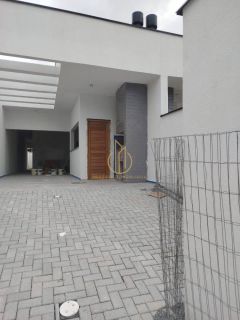 Casa geminada planta baixa com 3 quartos a venda no bairro Boa Vista Joinville SC