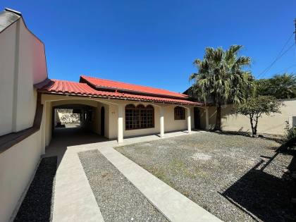 Casa averbada no Costa e Silva Joinville/Sc