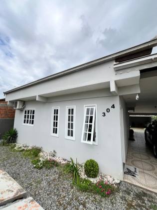 Casa escriturada no Paranaguamirim Joinville/Sc