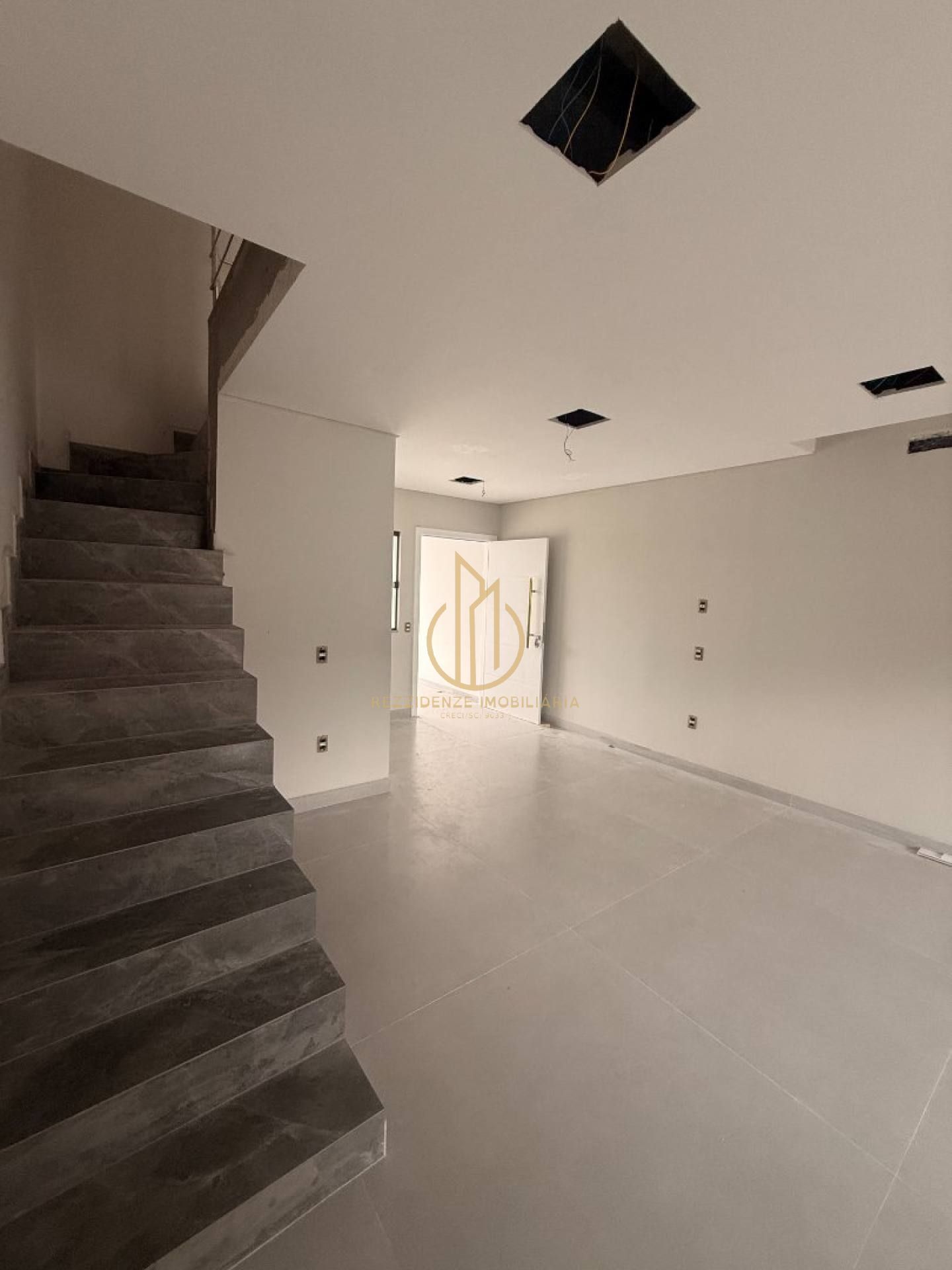 Sobrado de Alto Padrão no Bairro Glória | 124 m² Privativos
