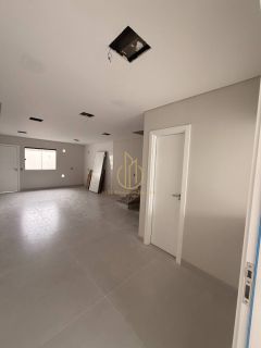 Sobrado de Alto Padrão no Bairro Glória | 124 m² Privativos