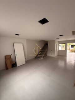 Sobrado de Alto Padrão no Bairro Glória | 124 m² Privativos