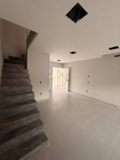 Sobrado de Alto Padrão no Bairro Glória | 124 m² Privativos