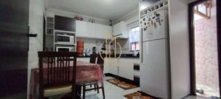 CASA AVERBADA 3 QUARTOS COM PISCINA NO PARANAGUAMIRIM