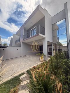 SOBRADO DE ALTO PADRÃO NO SAGUAÇÚ