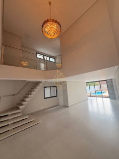 SOBRADO DE ALTO PADRÃO NO SAGUAÇÚ