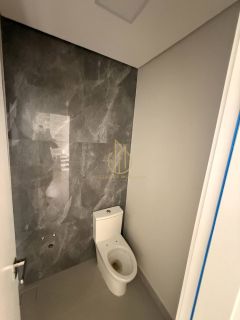 SOBRADO DE ALTO PADRÃO NO SAGUAÇÚ