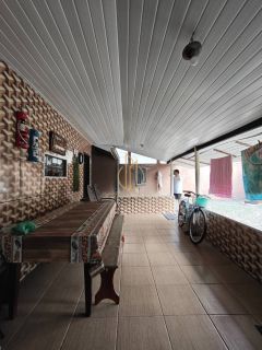 Casa averbada com 3 quartos a venda no bairro Espinheiros em Joinville SC