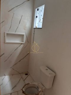 Casa geminada planta baixa 2 quartos no Aventureiro