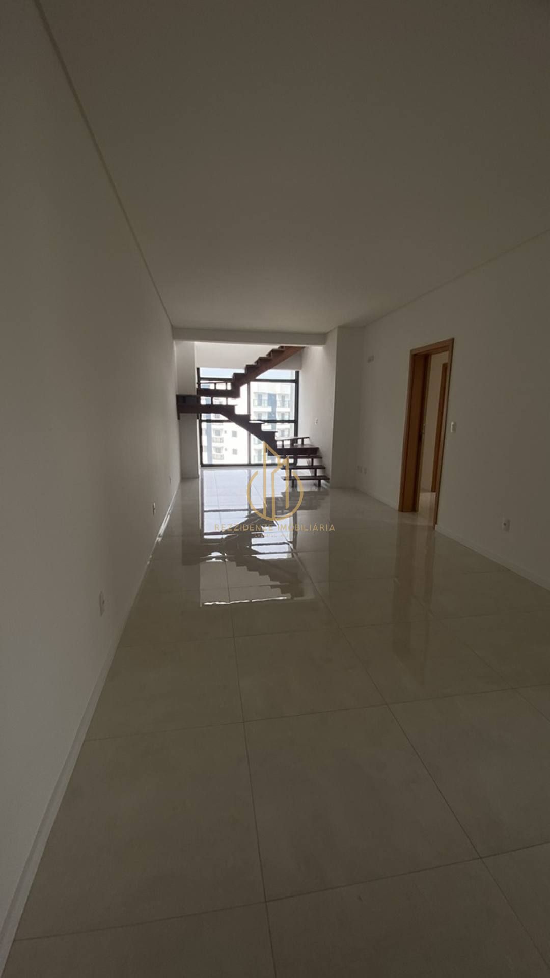 Cobertura duplex 3 quartos no Anita Garibaldi