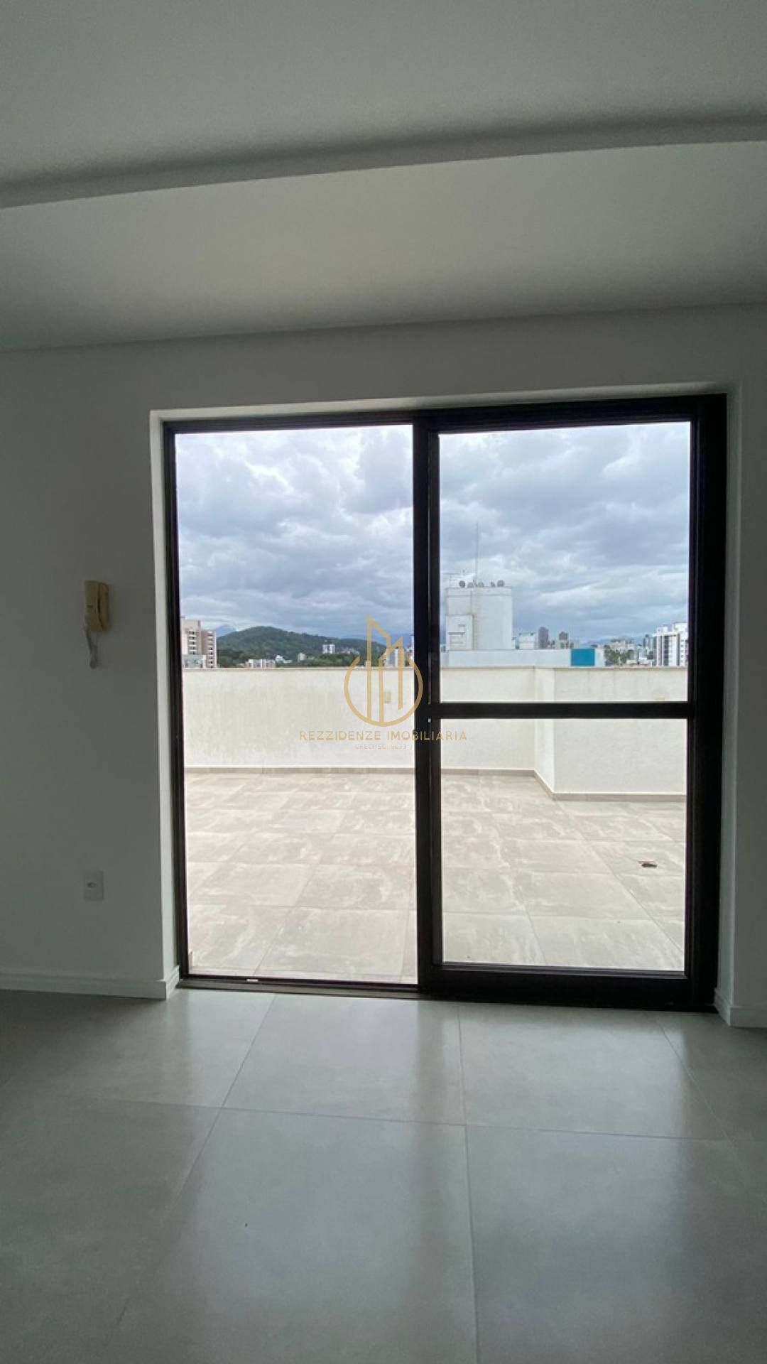 Cobertura duplex 3 quartos no Anita Garibaldi [DUPLICADO]